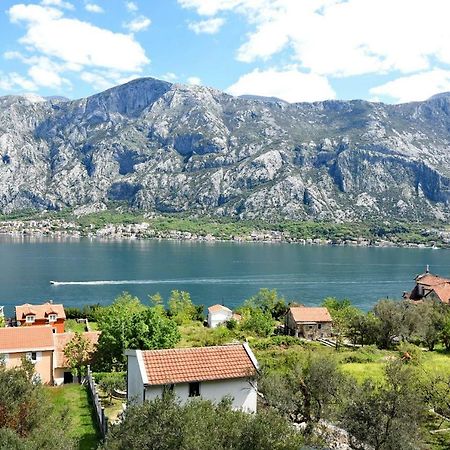 Apartments Krivokapic Prcanj With Bay View Котор Екстериор снимка