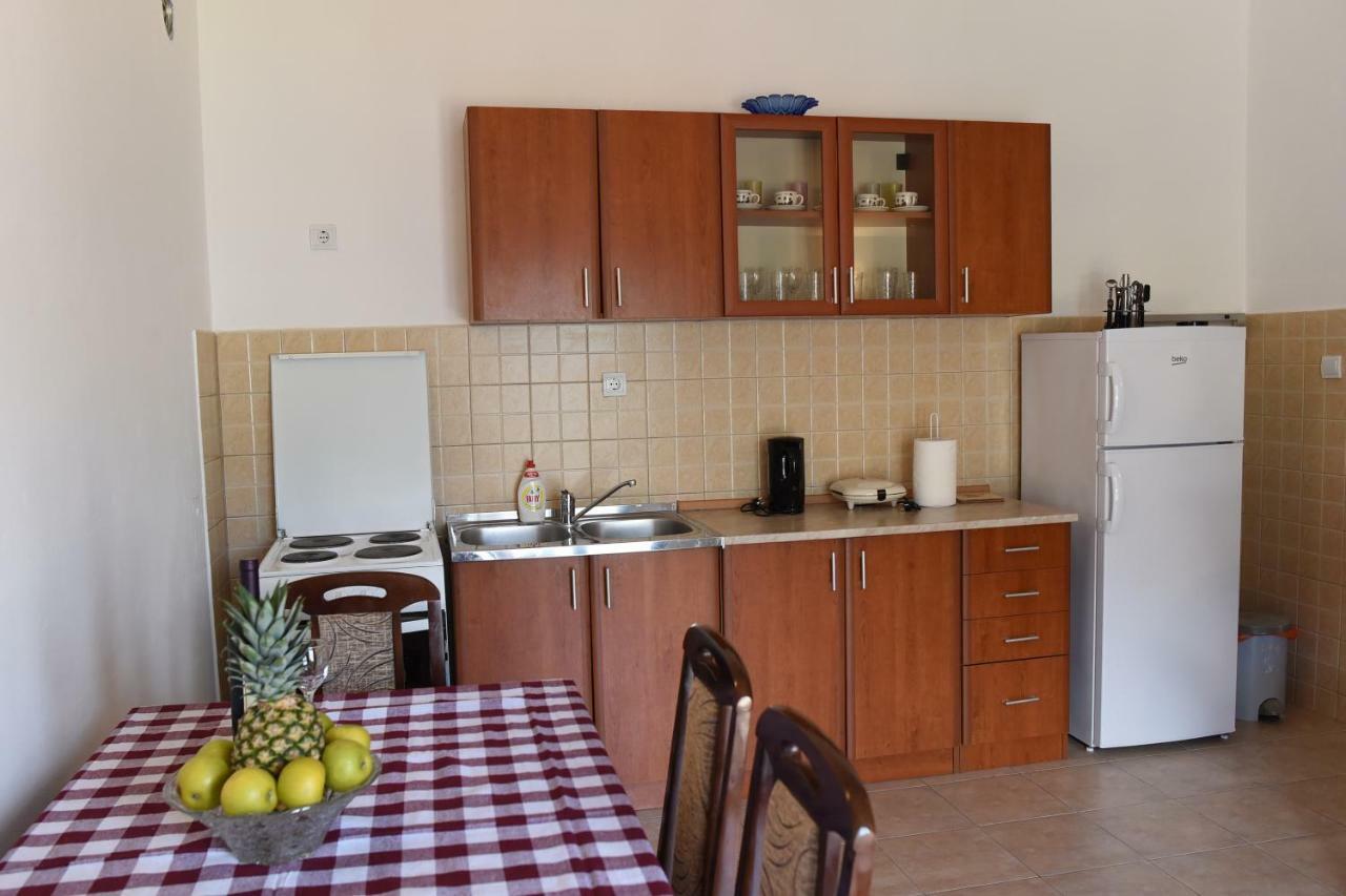 Apartments Krivokapic Prcanj With Bay View Котор Екстериор снимка
